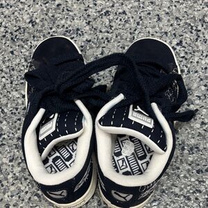Puma Kids navy and White Sneakers